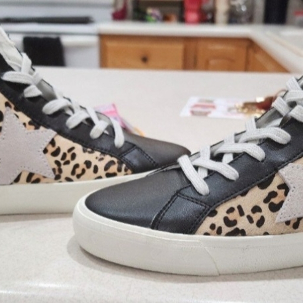Vintage Havana Black and Leopard Sneakers